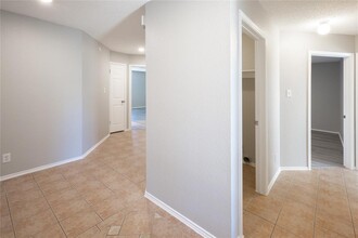 2012 Logan Dr in Round Rock, TX - Building Photo - Building Photo