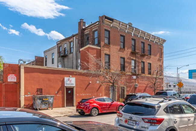 72 Van Dyke St in Brooklyn, NY - Building Photo - Building Photo
