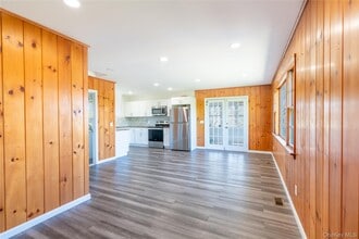 315 Lake Dr in Southold, NY - Building Photo - Building Photo