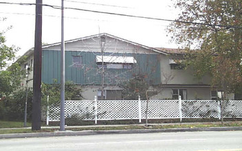 1619 Grafton St in Los Angeles, CA - Building Photo - Building Photo