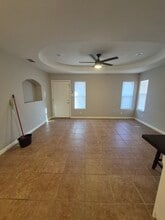 617 DFW Dr, Unit Apt 4 in Edinburg, TX - Building Photo - Building Photo