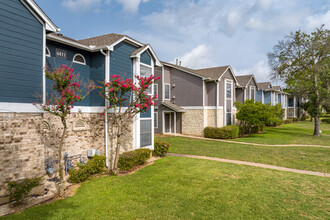 The Robinson on Melrose in Austin, TX - Building Photo - Building Photo