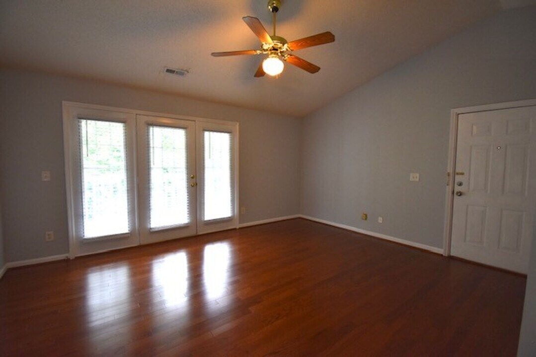 5805 Battery Dr in Greensboro, NC - Building Photo