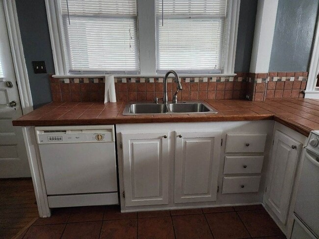 903 W Palmetto St in Florence, SC - Building Photo - Building Photo