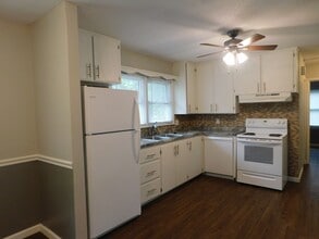 136 S Orchard St in El Dorado, KS - Building Photo - Building Photo