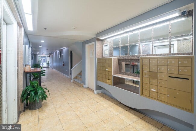 1321 Spruce St in Philadelphia, PA - Building Photo - Building Photo