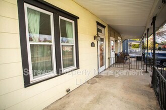 150 Snyder Pl in Moorestown, NJ - Building Photo - Building Photo