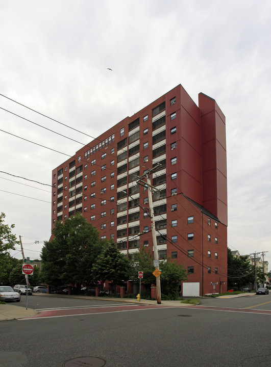 Margolis Apartments in Chelsea, MA - Building Photo