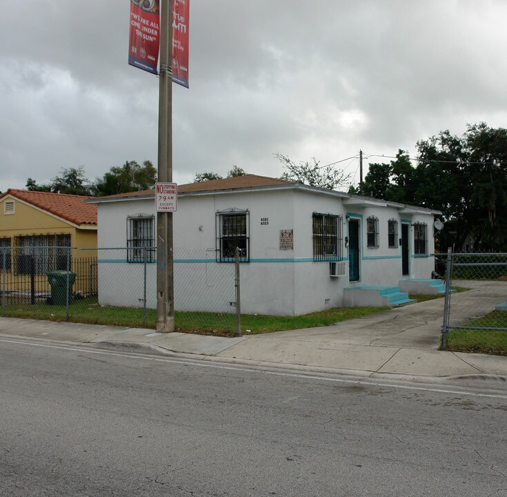 6311 N Miami Ave in Miami, FL - Foto de edificio