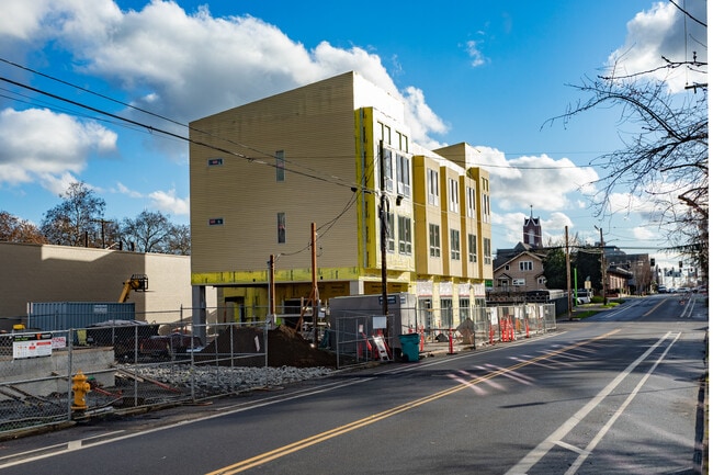 The Florence in Vancouver, WA - Building Photo - Building Photo