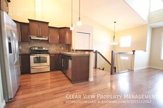 121 Lynx Rd N in Lethbridge, AB - Building Photo - Building Photo
