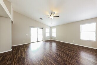 2040 S 86th Ln in Tolleson, AZ - Building Photo - Building Photo
