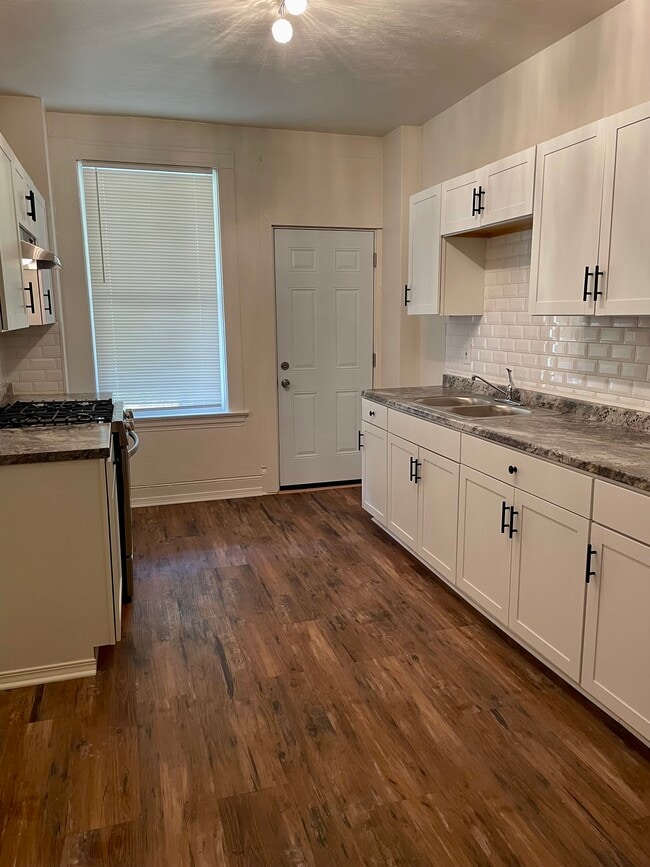676 Middle Ave, Unit B 1st Floor