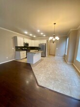 1087 N Leverett Ave in Fayetteville, AR - Building Photo - Building Photo