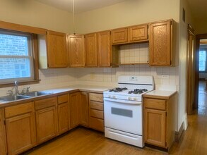 4039 N Southport Ave, Unit 1 in Chicago, IL - Building Photo - Building Photo