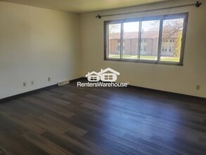 9324 W Allyn St in Milwaukee, WI - Building Photo - Building Photo