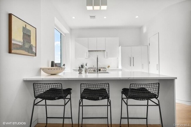12 Main St, Unit 3 in Irvington, NY - Building Photo - Building Photo