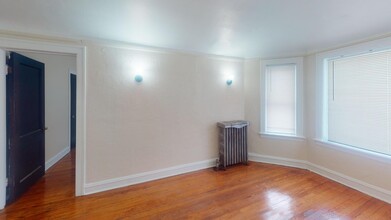 621 E 89th Pl in Chicago, IL - Building Photo - Building Photo