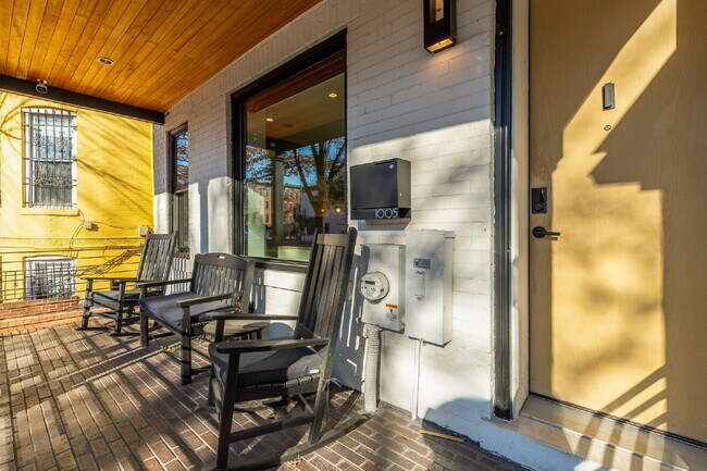 1005 P St NW in Washington, DC - Building Photo - Building Photo