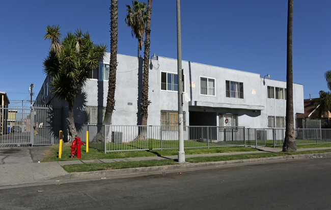 601-605 W 80th St in Los Angeles, CA - Building Photo - Building Photo