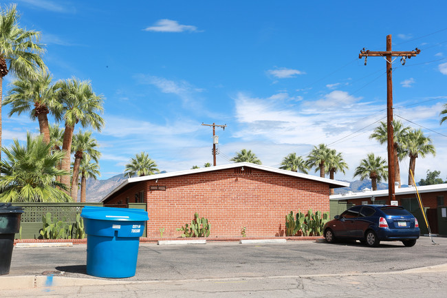 24 Palms in Tucson, AZ - Foto de edificio - Building Photo