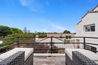 301 Crocus Ct, Unit SI ID1513730P in Encinitas, CA - Building Photo - Building Photo