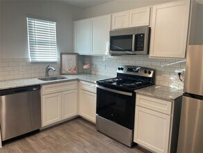 9718 Marie Vlg Ct in Conroe, TX - Building Photo - Building Photo