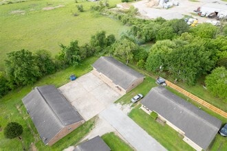 3011 Orange St in Waller, TX - Building Photo - Building Photo