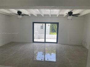 4310 NW 182nd St in Miami Gardens, FL - Building Photo - Building Photo