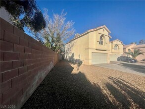 3701 Cactus Wheel Ct in Las Vegas, NV - Building Photo - Building Photo