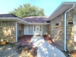 13103 Fall Manor Dr in Dallas, TX - Building Photo - Building Photo