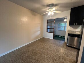 611 SE Flamingo Ave in Stuart, FL - Building Photo - Building Photo