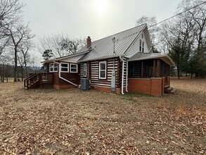 4676 Sevierville Rd in Maryville, TN - Building Photo - Building Photo