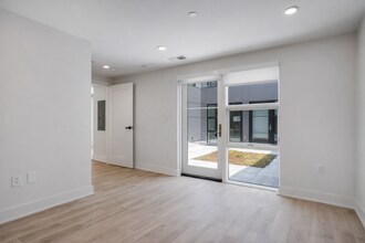 1716 14th St NW, Unit 44 in Washington, DC - Foto de edificio - Building Photo