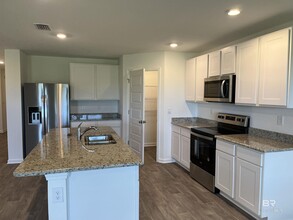 7056 Fuller St in Gulf Shores, AL - Building Photo - Building Photo