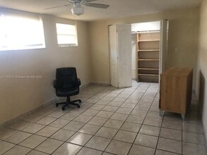 3321 SW 91 Ave in Miami, FL - Building Photo - Building Photo