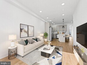 2647 Reed St in Philadelphia, PA - Building Photo - Building Photo