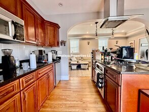 25 Grant St, Unit 1 in Boston, MA - Building Photo - Building Photo
