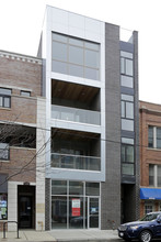 1338 W Belmont Ave in Chicago, IL - Building Photo - Building Photo