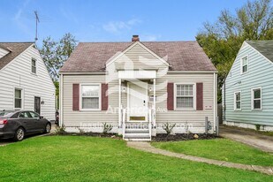 3187 Lincoln St in Lorain, OH - Building Photo