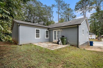 1343 Lynford Dr SW in Atlanta, GA - Building Photo - Building Photo
