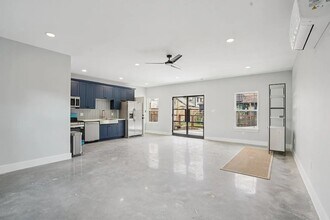 1410 Elliott St, Unit A in Houston, TX - Building Photo - Building Photo