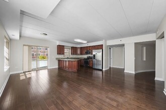 6636 W 65th St in Chicago, IL - Building Photo - Building Photo