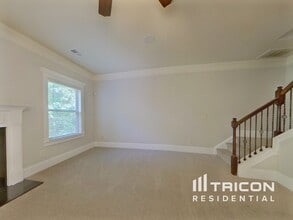 349 Oatgrass Dr in Grayson, GA - Building Photo - Building Photo