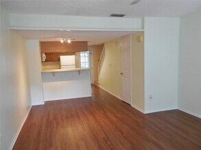2173 Fox Chase Blvd, Unit 125103 in Palm Harbor, FL - Building Photo - Building Photo