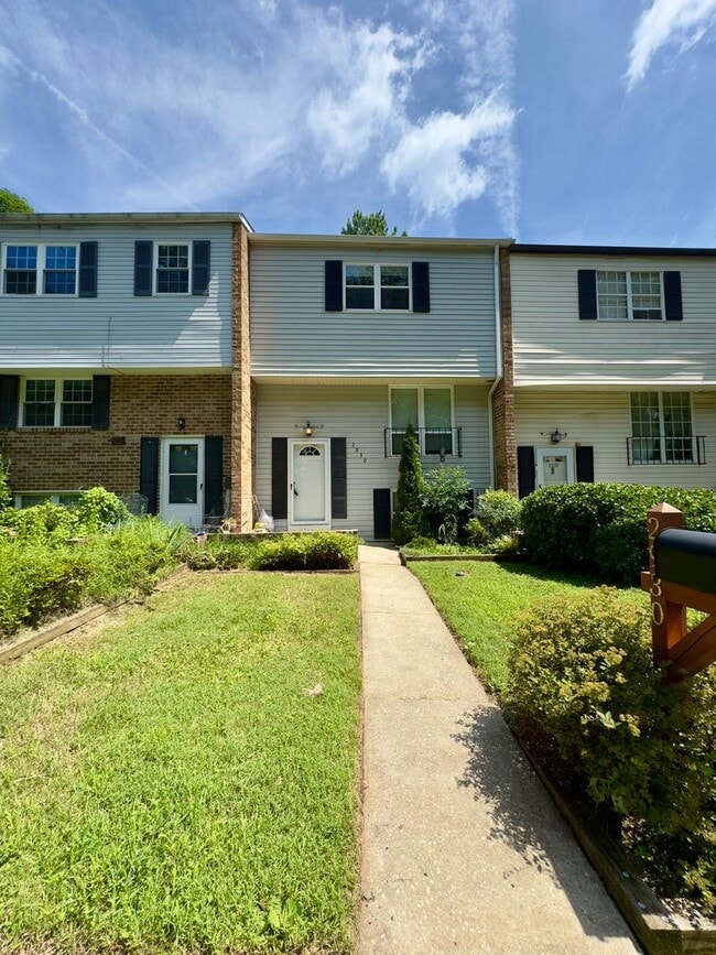 property at 2930 Aspen Hill Rd