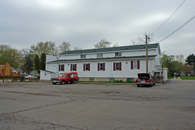 60 N Tilden Ave in Waterford, MI - Foto de edificio - Building Photo