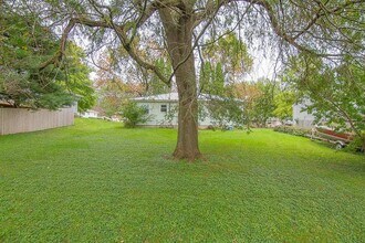 306 Sycamore St, Unit 306.0 in Riverside, IA - Building Photo - Building Photo