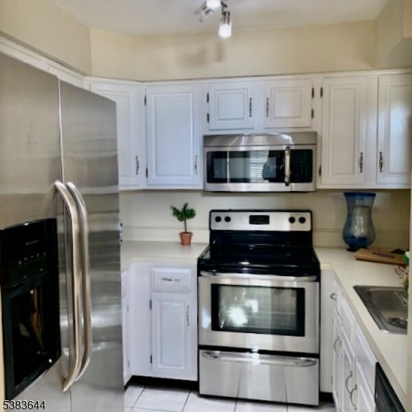 6 Ray Ct in Bedminster, NJ - Building Photo - Building Photo