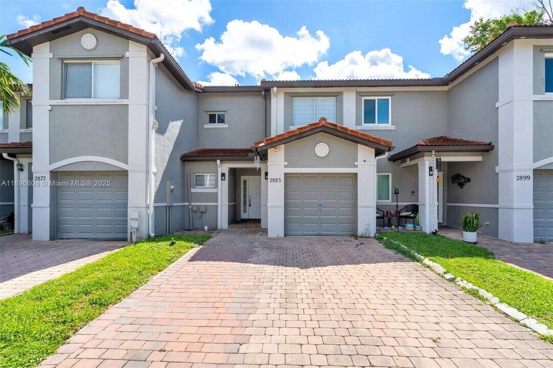 2883 SW 129th Terrace in Miramar, FL - Building Photo